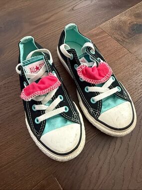 Converse Kids Low Top Sneakers in Black, Teal & Pink